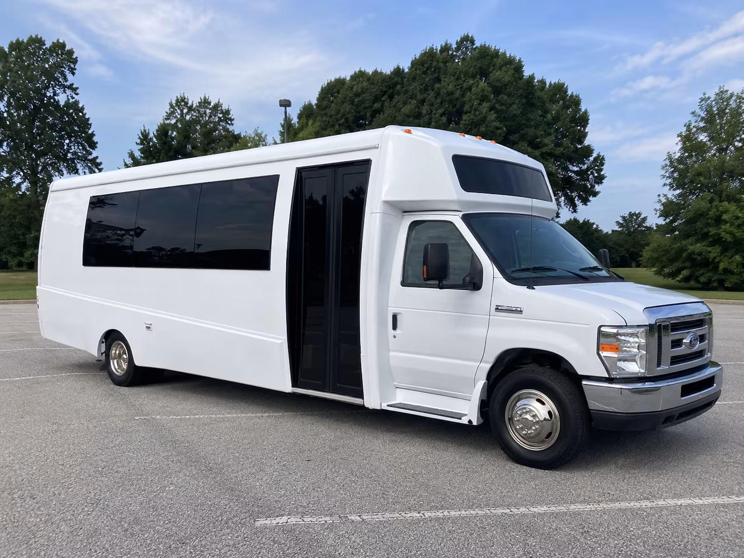 amarillo 18 passenger party bus