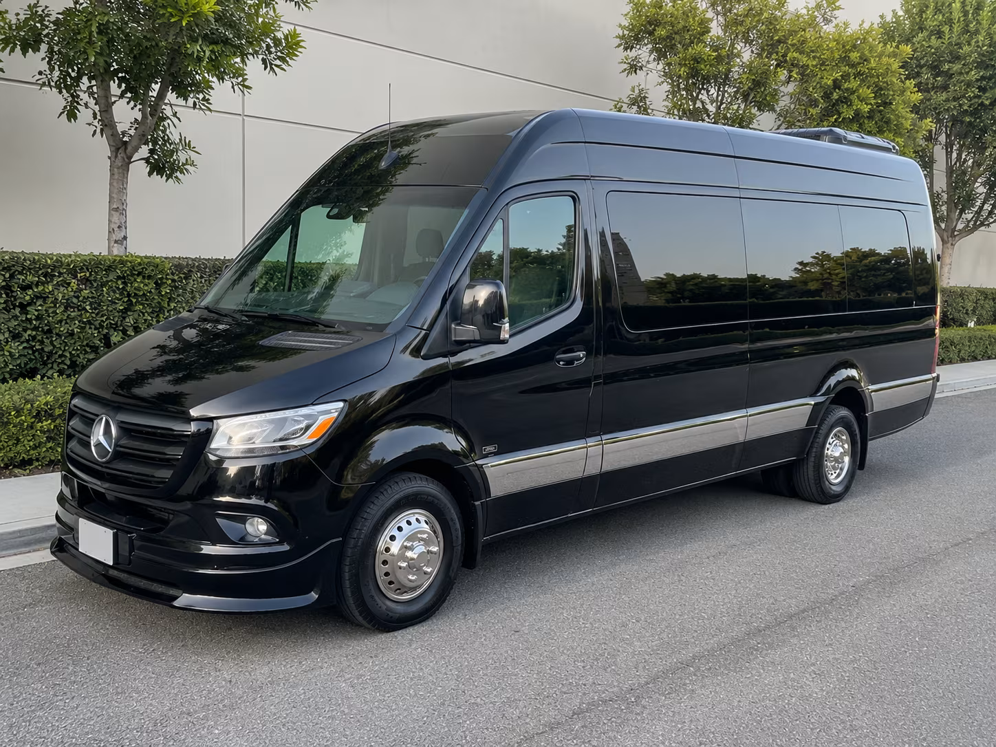 arrange transportation for your next airport transfer 4